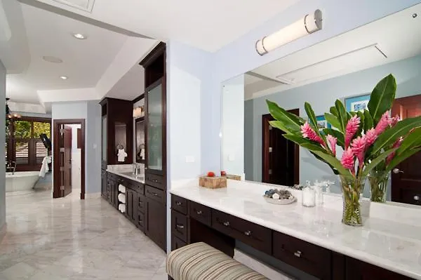 Afimi Beach House Montego Bay 4Br Beachfront Villa 0*,  Jamaica