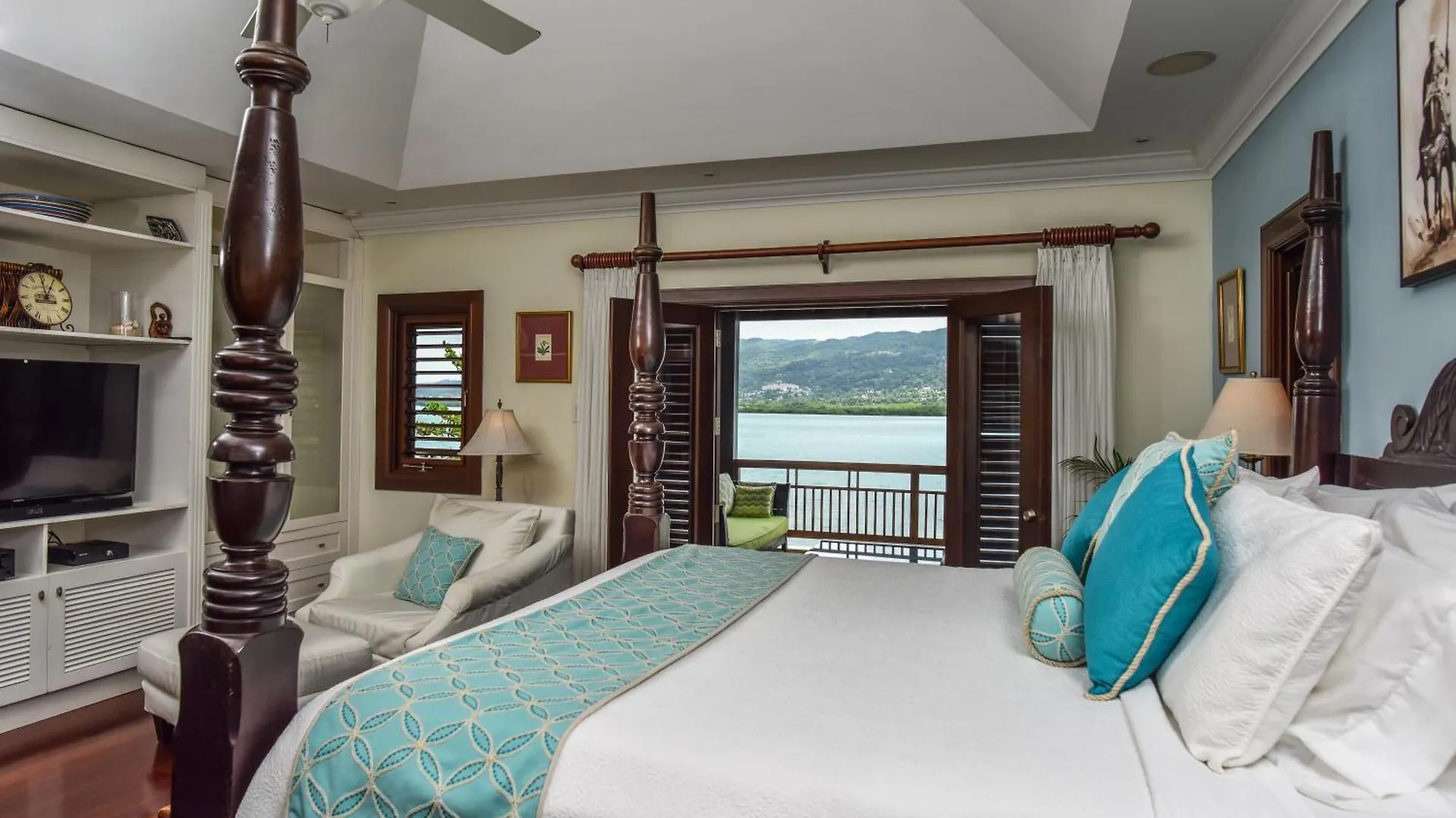 Afimi Beach House Montego Bay 4Br Beachfront Villa