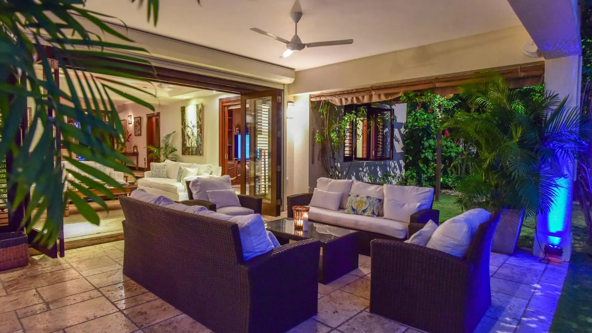 Afimi Beach House Montego Bay 4Br Beachfront Villa