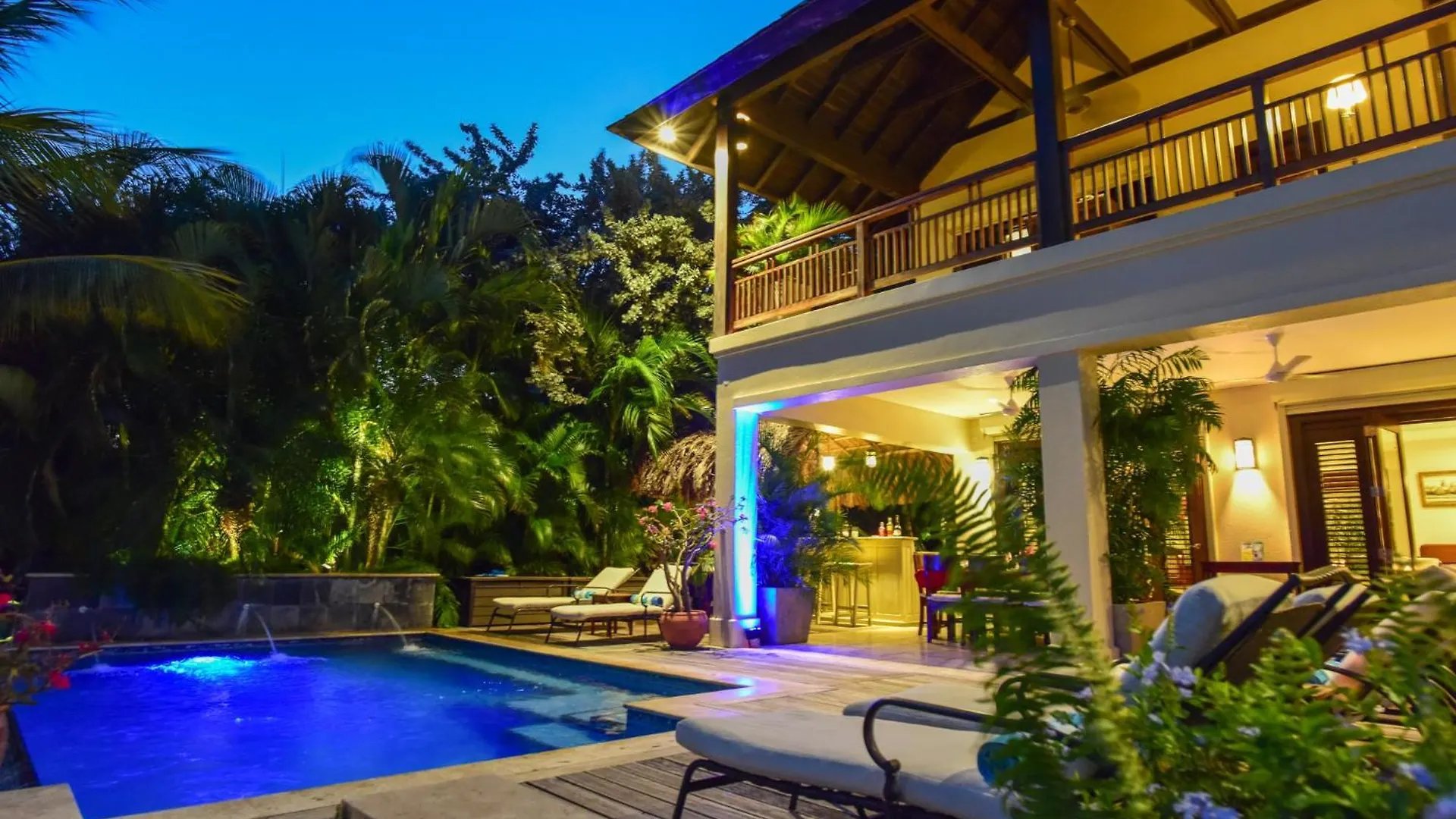 Afimi Beach House Montego Bay 4Br Beachfront Villa Jamaica